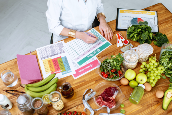 Tips for Making Family Meal Planning Easier: Streamline Your Weekly Routine