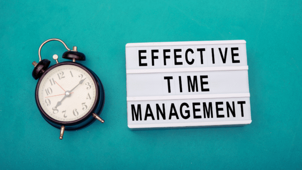 How to Manage Time Effectively in a Busy Business Environment for Maximum Productivity